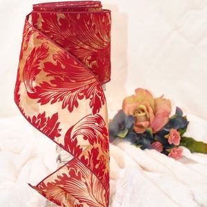 NWOT beautiful Sheer Gold with Velvet damask red design